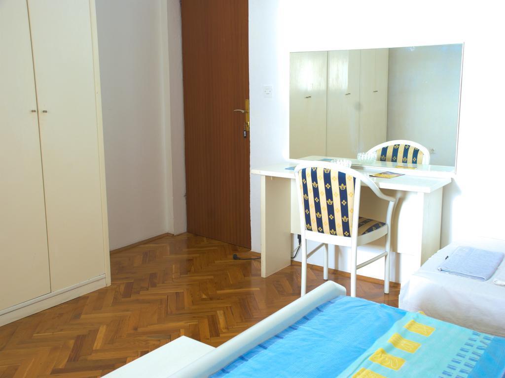 Nada Apartments Porec Exterior photo